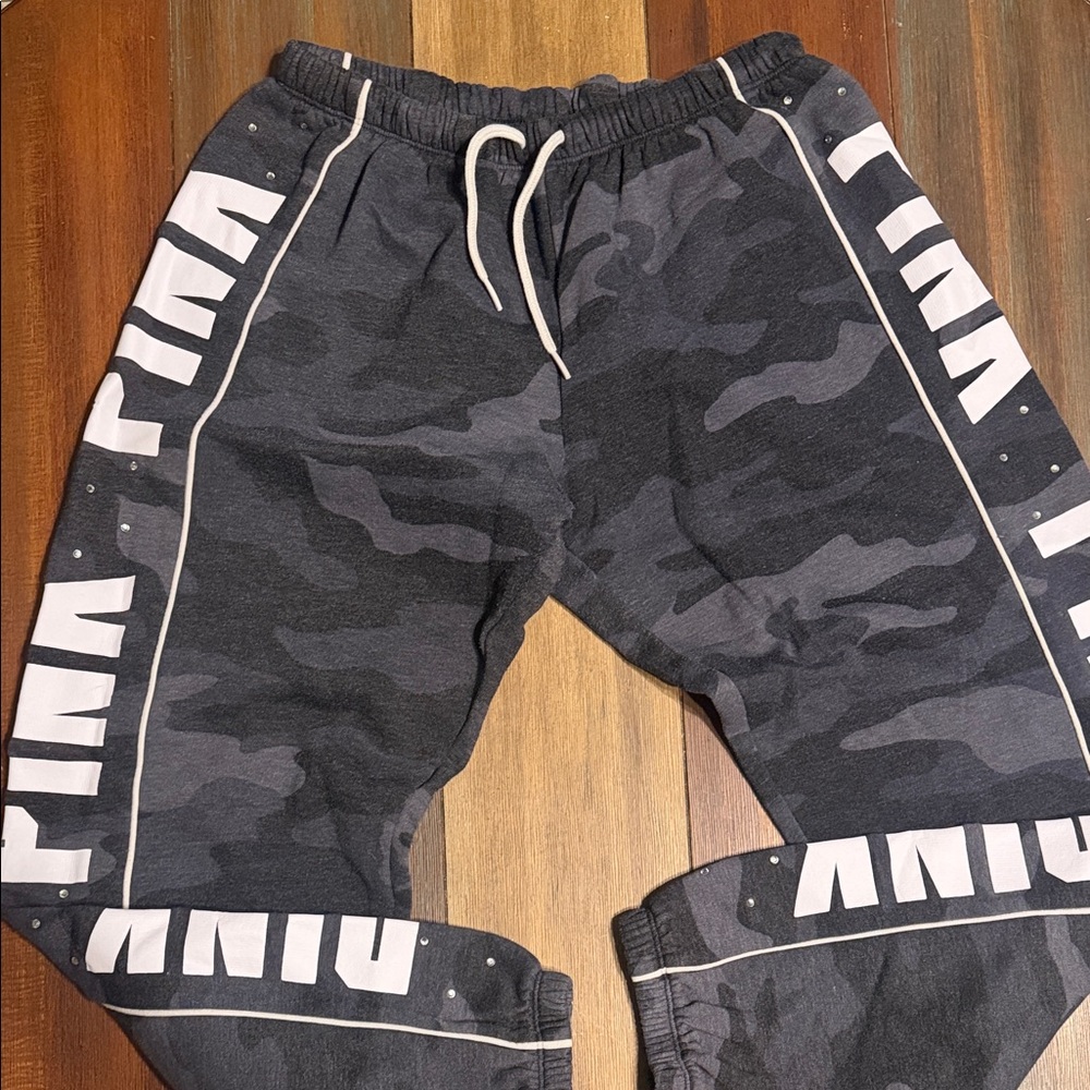 PINK‎ Victoria's Secret Gray Camo Track Pants Rhinestone Logo Joggers Mens M